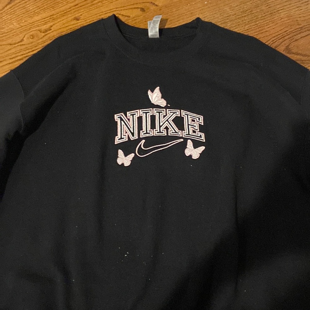 pretty nike crewneck sweatshirt